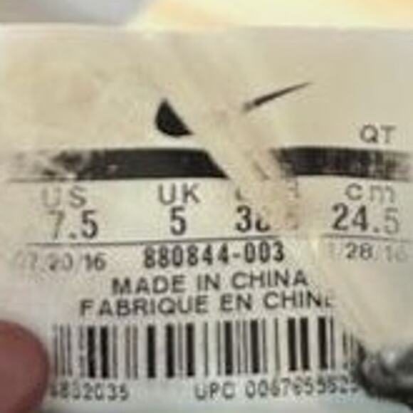 Nike - Free RN Flyknit - Running Shoes -Black/White - Women's - 7.5 - 880844-003 - Picture 9 of 9